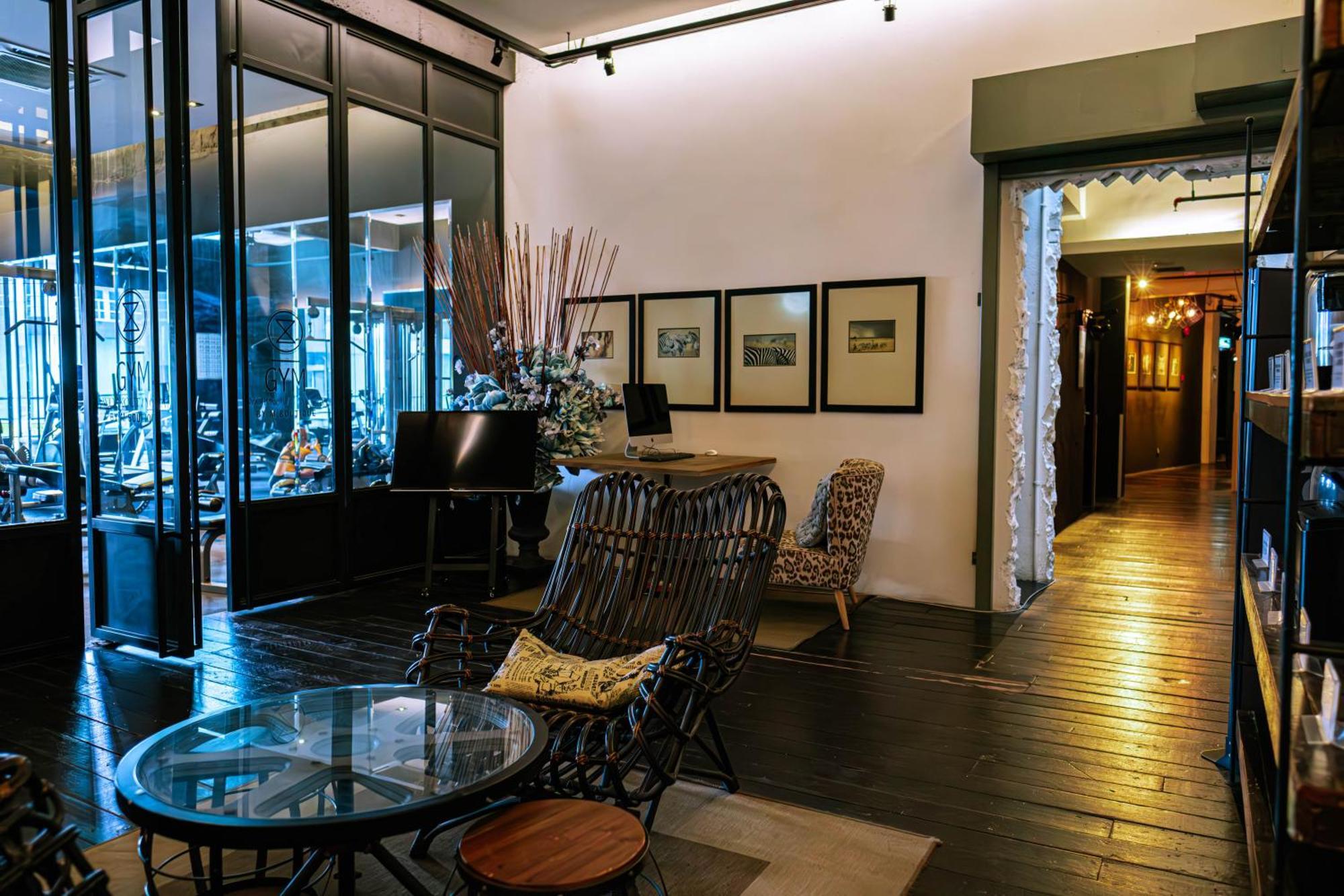איפוה M Boutique Hotel מראה חיצוני תמונה