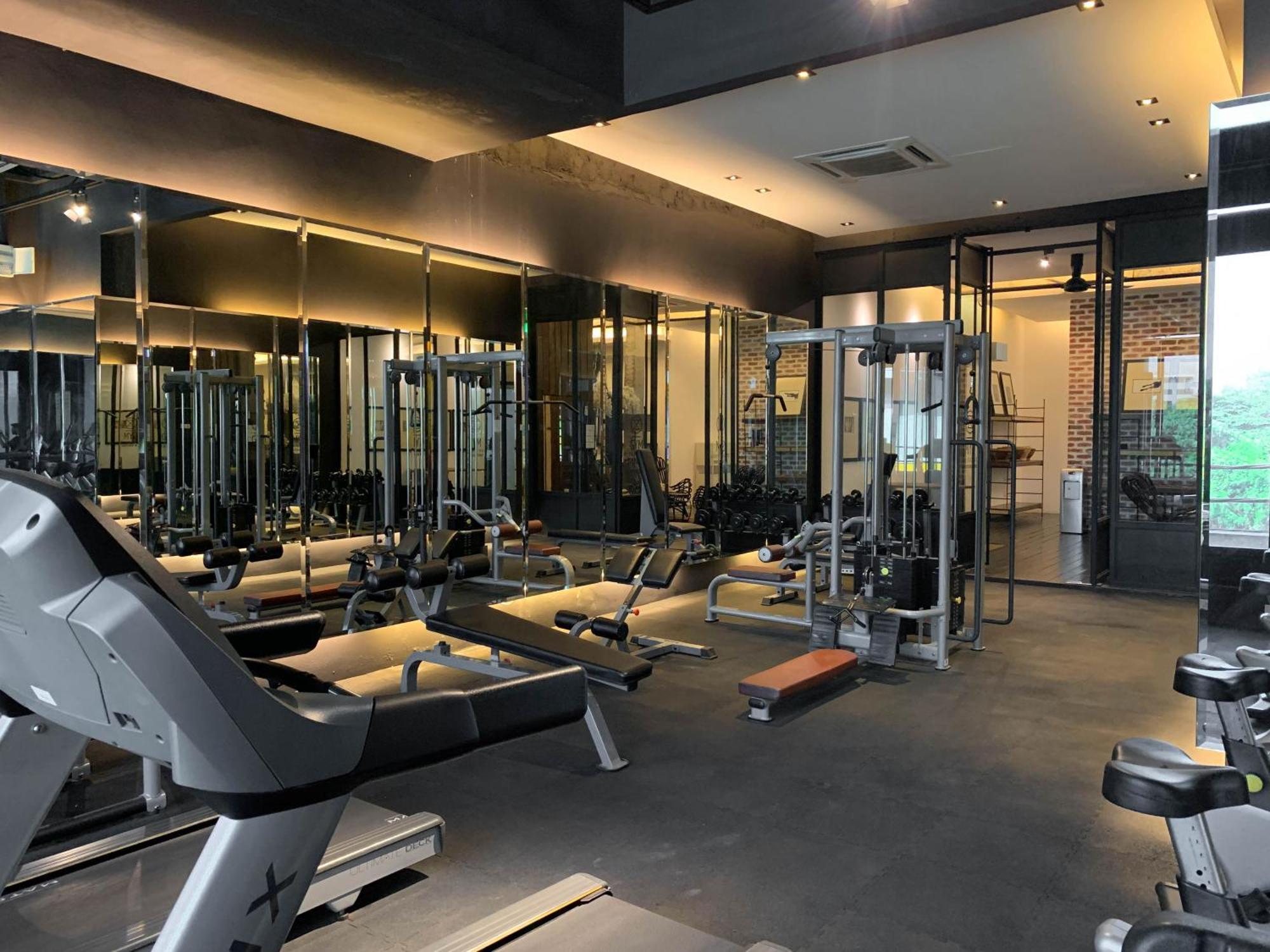 איפוה M Boutique Hotel מראה חיצוני תמונה