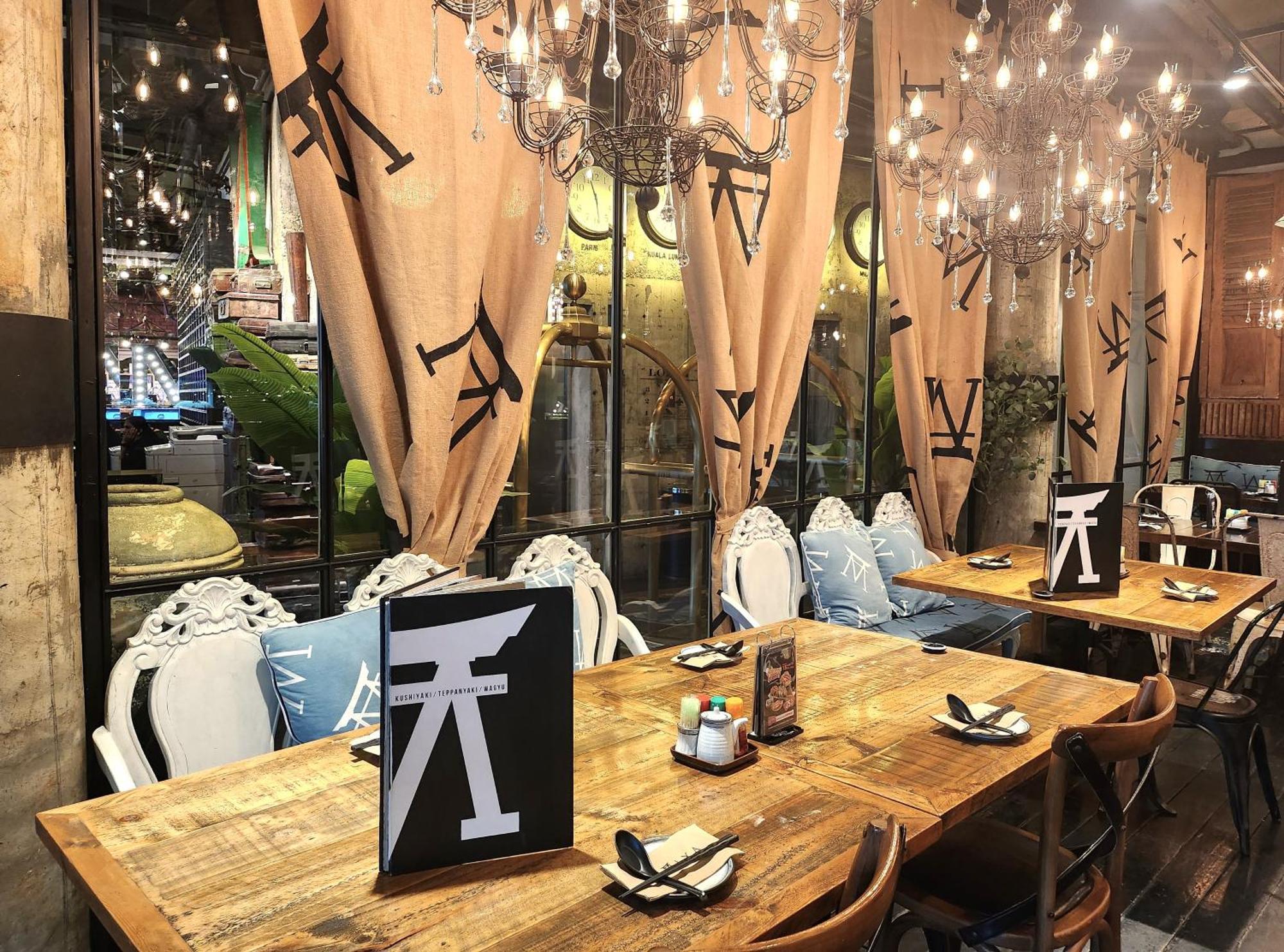 איפוה M Boutique Hotel מראה חיצוני תמונה